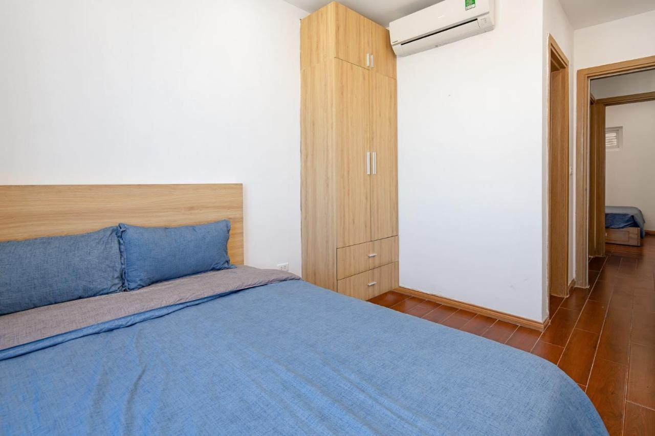 Sea View Balcony Retreat: My Khe Beach Proximity