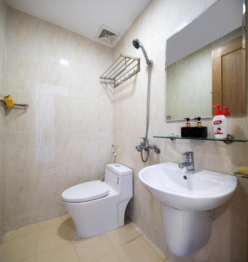 Sea View Balcony Retreat: My Khe Beach Proximity * Da Nang